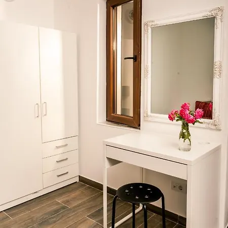 Cider&squash, Grncarska 8, Prnjavor 酒店