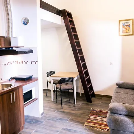 Cider&squash, Grncarska 8, Prnjavor 酒店 Batocina